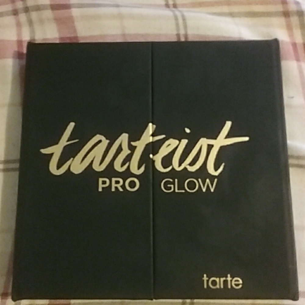 Tarte pro glow